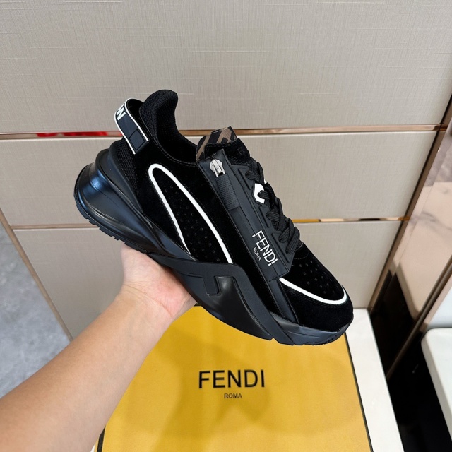 펜디 FENDI 남성 스니커즈 F319