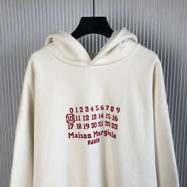 메종 마르지엘라 Maison Margiela 남성 후드  MG051