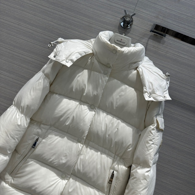 몽클레어 Moncler 여성 롱 패딩 M02890