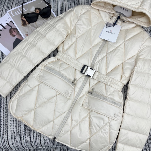 몽클레어 Moncler 여성 패딩 M02894