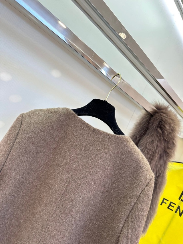 펜디 FENDI 여성 코트 F798