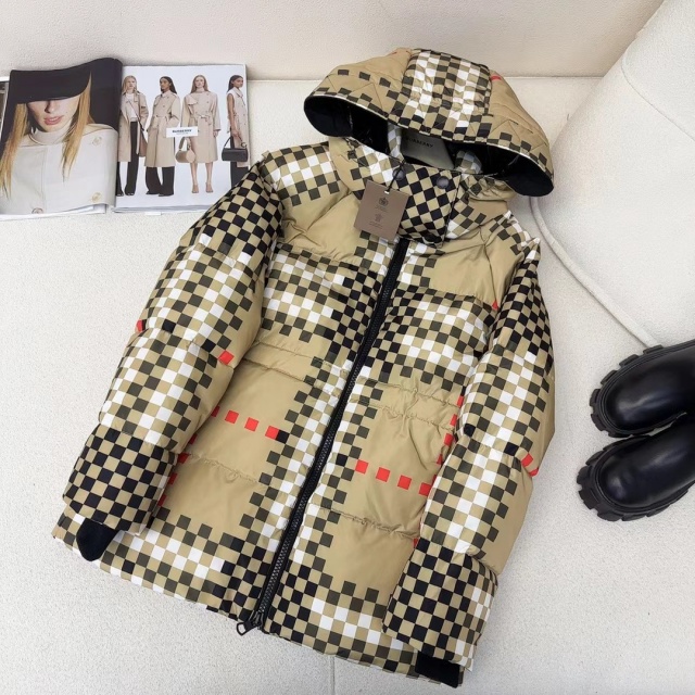 버버리 BURBERRY 여성 패딩 BBR3819