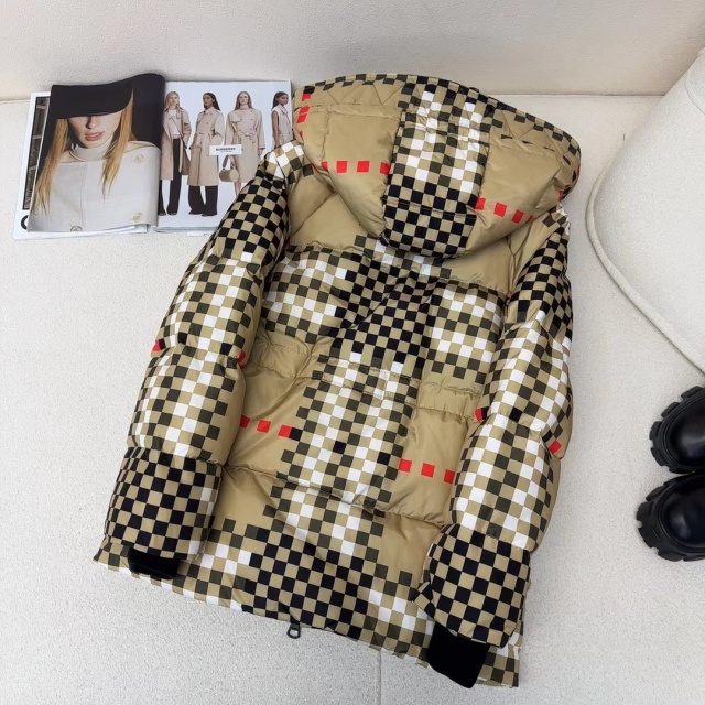 버버리 BURBERRY 여성 패딩 BBR3819