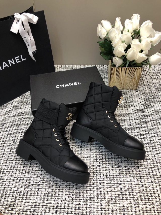 샤넬 CHANEL 여성 부츠 C01313