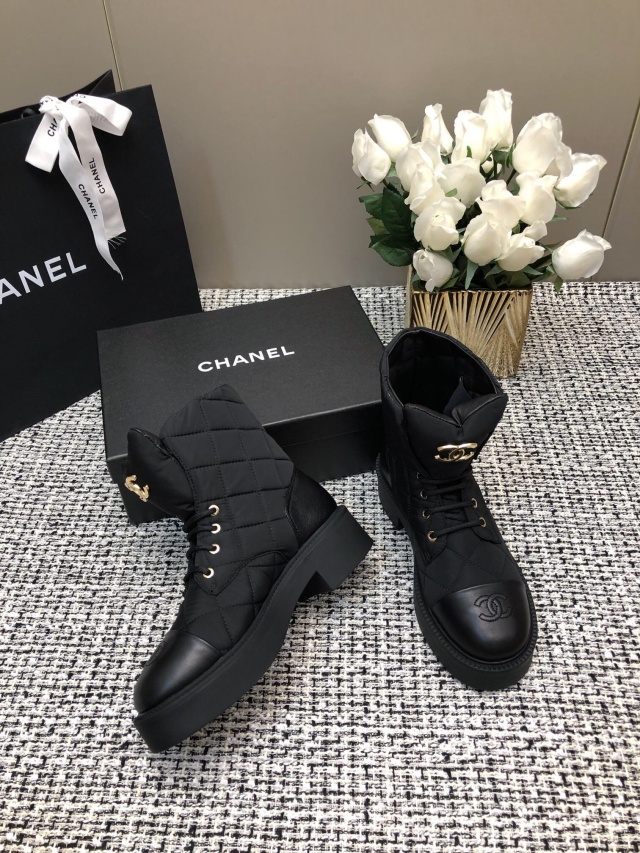 샤넬 CHANEL 여성 부츠 C01313