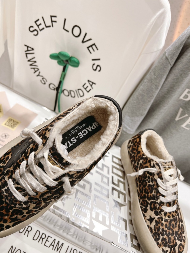 골든구스 GOLDEN GOOSE 여성 스니커즈 GD0547