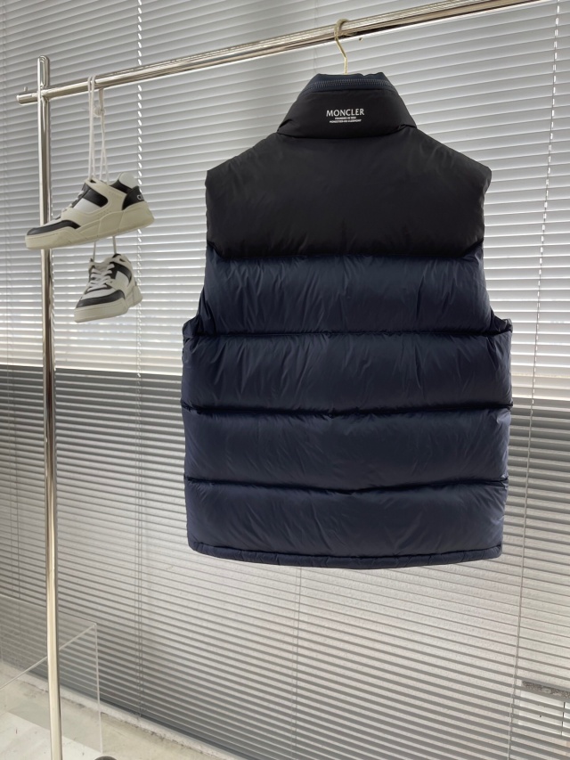 몽클레어 Moncler 남성 패딩조끼 M02938