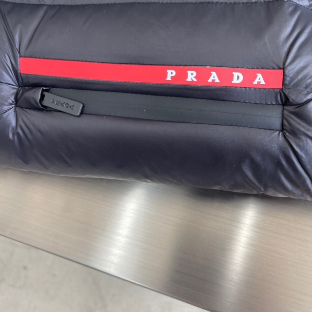 프라다 PRADA 남성 패딩조끼 PD1364