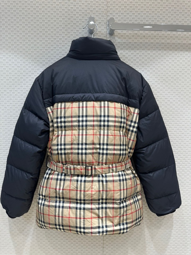 버버리 BURBERRY 여성 양면 패딩 BBR3842