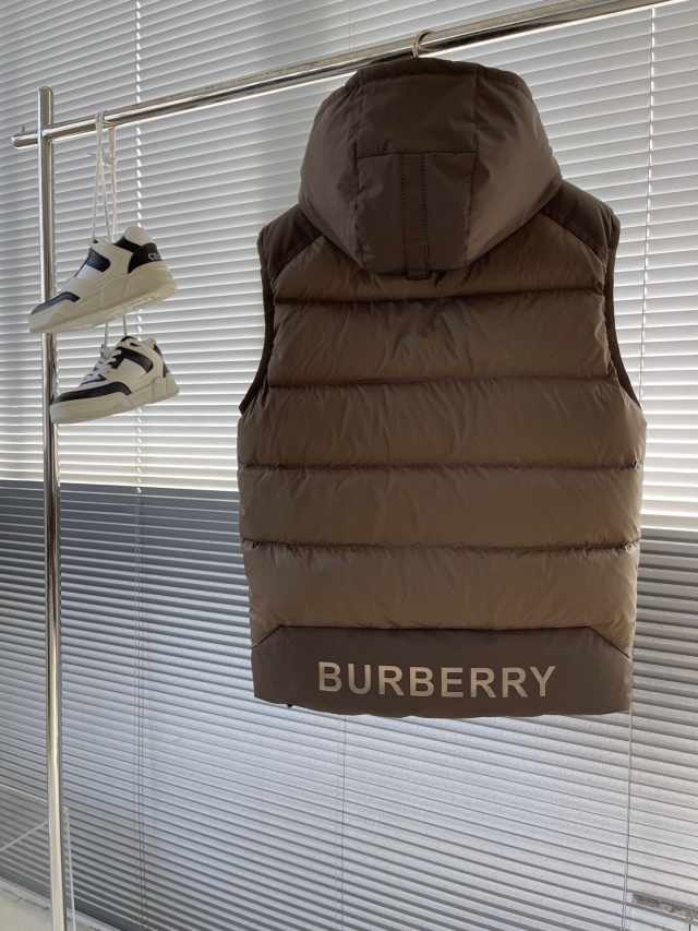 버버리 BURBERRY 남성 패딩조끼 BBR3845