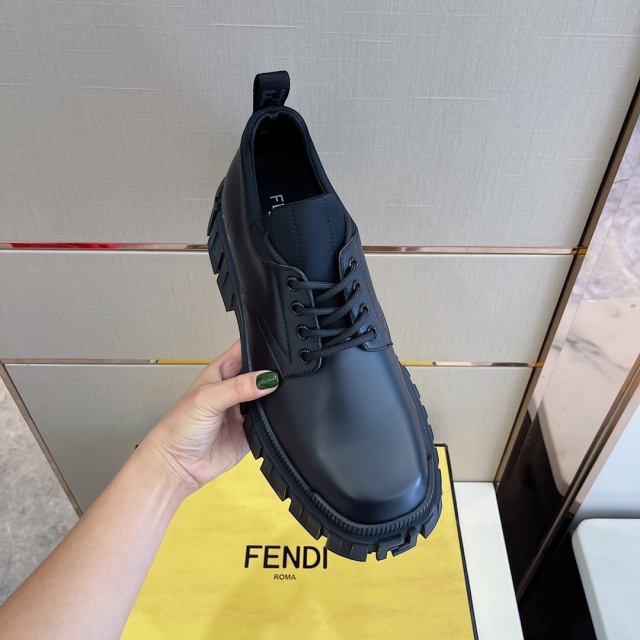 펜디 FENDI 남성 더비 슈즈 F323