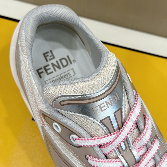 펜디 FENDI 남여공용 스니커즈 F324