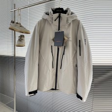 아크테릭스 ARCTERYX 남성 패딩 AT053