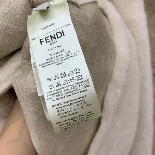 펜디 FENDI 여성 코트 F872