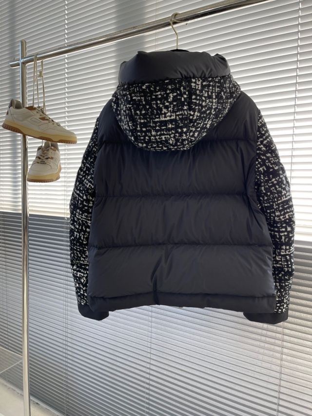 몽클레어 Moncler 남성 패딩 M03019