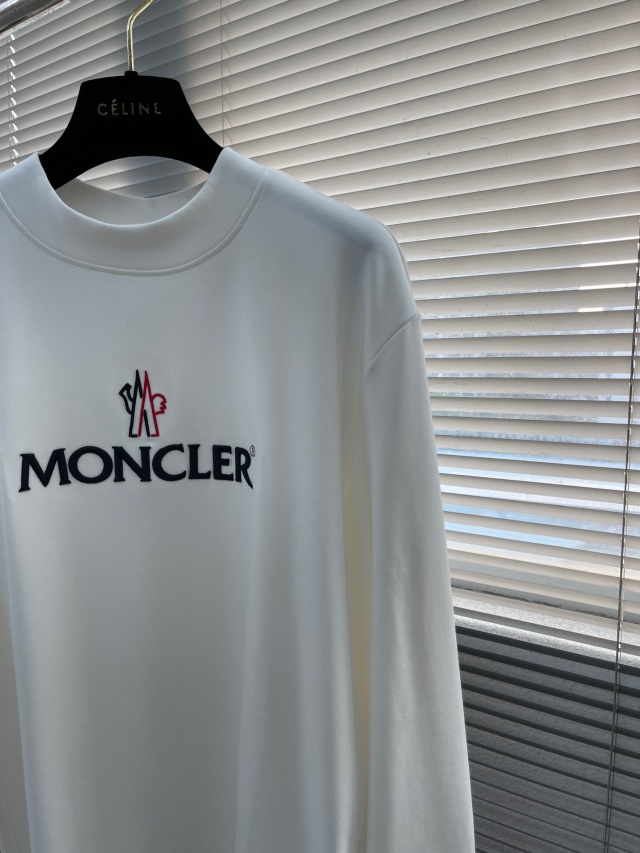 몽클레어 Moncler 남성 라운드 긴팔 M03020