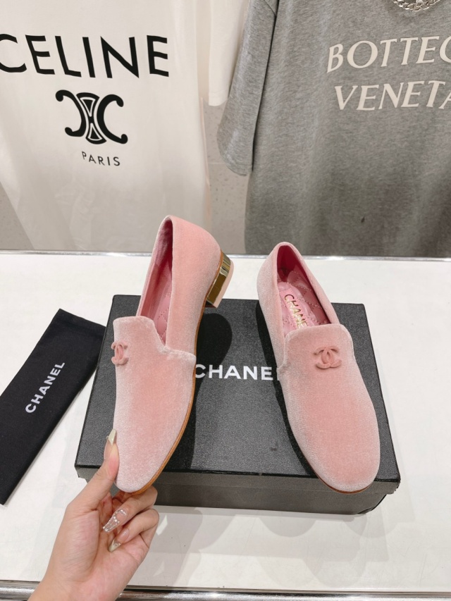 샤넬 CHANEL 여성 로퍼 C01343