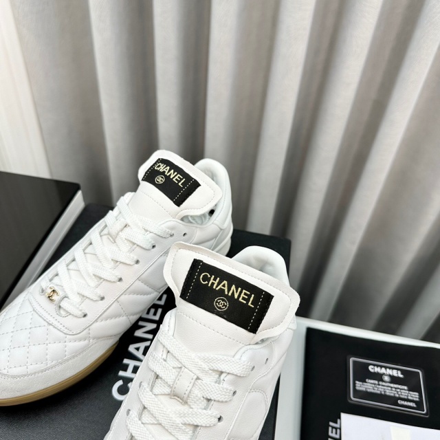 샤넬 CHANEL 여성 스니커즈 C01346