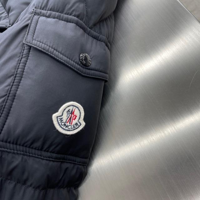 몽클레어 Moncler 남성 패딩 M03031