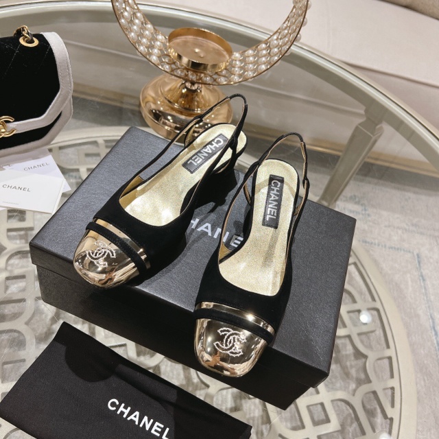 샤넬 CHANEL 여성 샌들 C01358