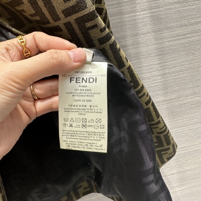 펜디 FENDI 여성 코트 F904