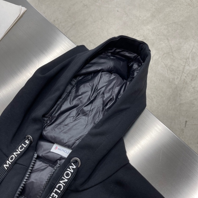 몽클레어 Moncler 남성 경량 패딩 M03036