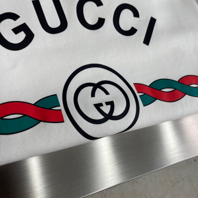 구찌 GUCCI 남성 맨투맨 GU5554