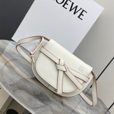 로에베 LOEWE 미니 게이트백 LW0157