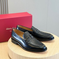 페레가모 FERRAGAMO 남성 로퍼 FM08710