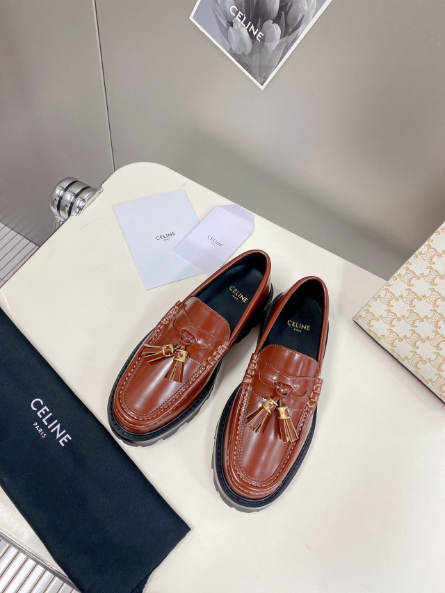 셀린느 CELINE 여성 로퍼 CL192