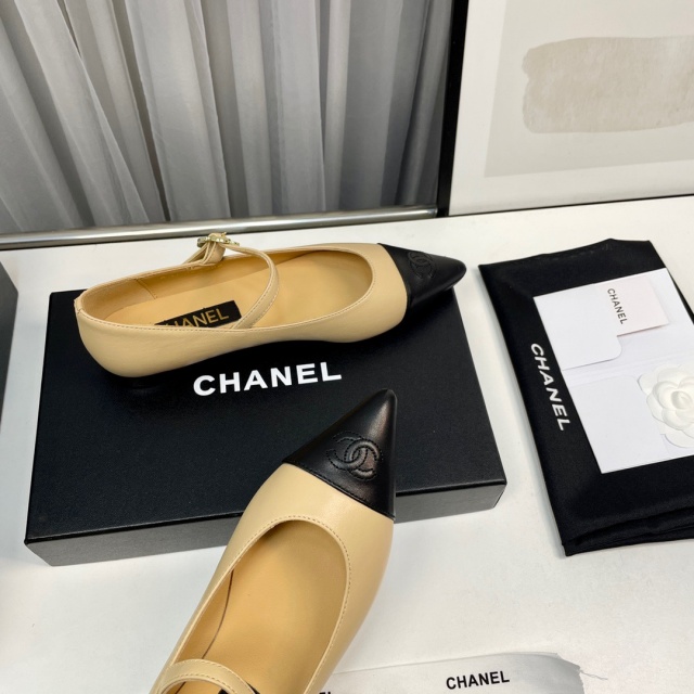 샤넬 CHANEL 여성 플랫슈즈 C01395