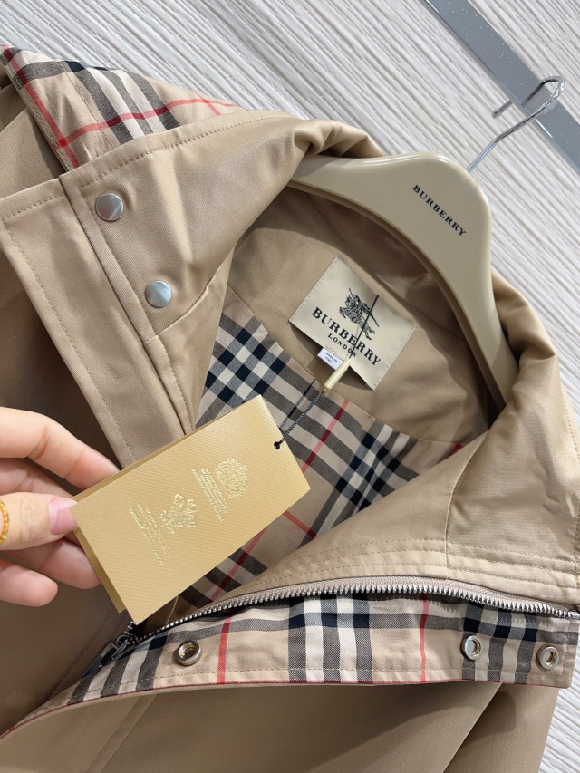 버버리 BURBERRY 여성 코트 BBR3920