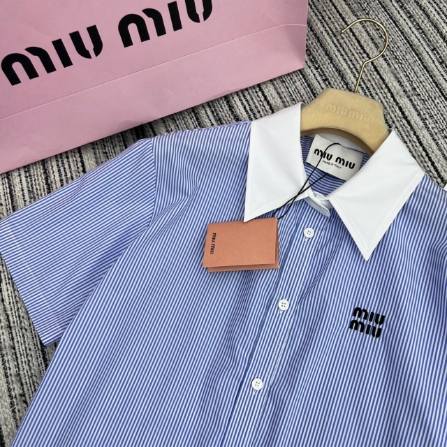 미우미우 MIUMIU 여성 반팔 셔츠 MU01624