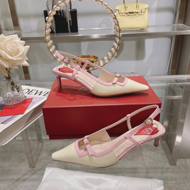 로저비비에 ROGER VIVIER 여성 샌들 RV166