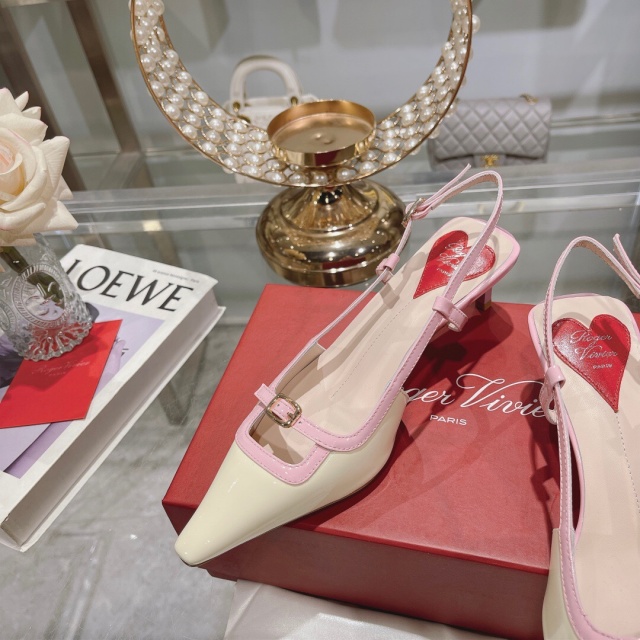 로저비비에 ROGER VIVIER 여성 샌들 RV166