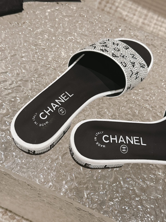 샤넬 CHANEL 여성 슬리퍼 C01426