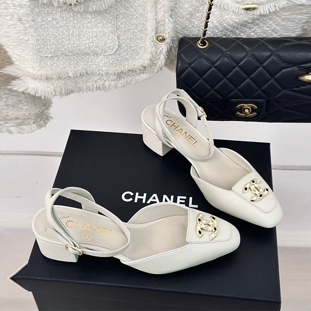 샤넬 CHANEL 여성 샌들 C01448