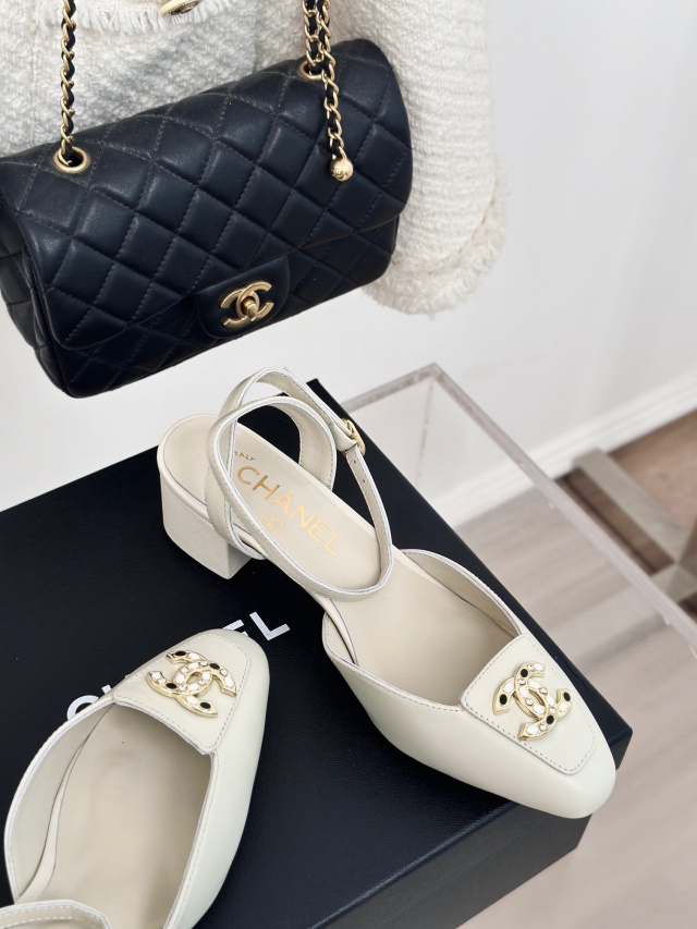 샤넬 CHANEL 여성 샌들 C01448