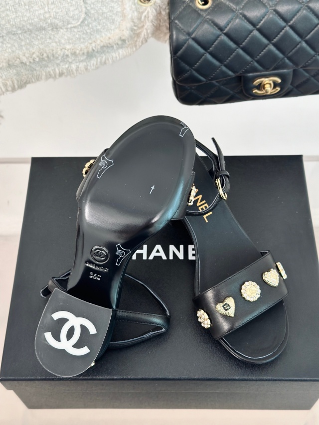 샤넬 CHANEL 여성 샌들 C01467