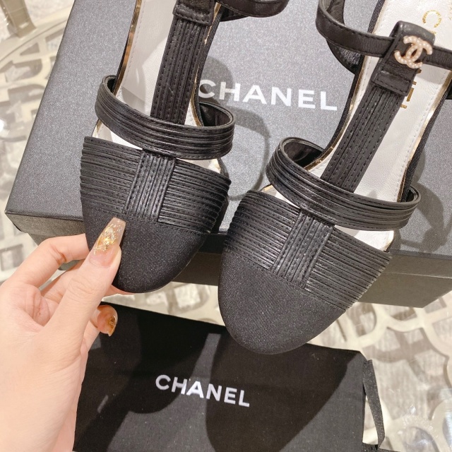 샤넬 CHANEL 여성 샌들 C01485