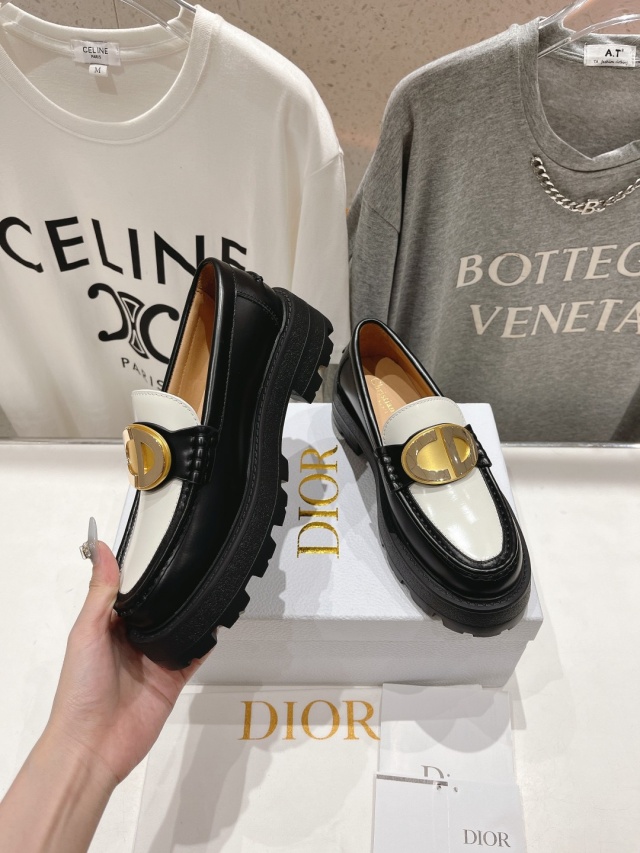 디올 DIOR 여성 로퍼 D17688