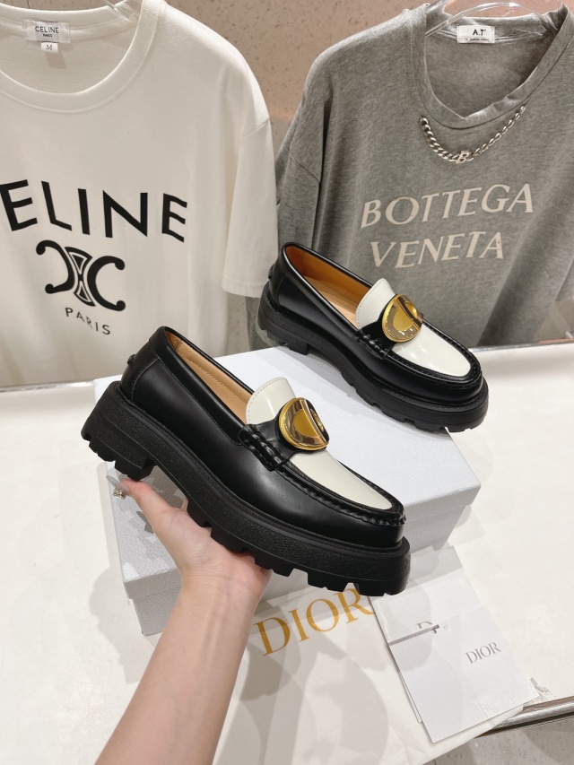 디올 DIOR 여성 로퍼 D17688