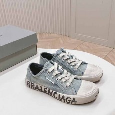 발렌시아가 Balenciaga 남여공용 스니커즈 BG0858