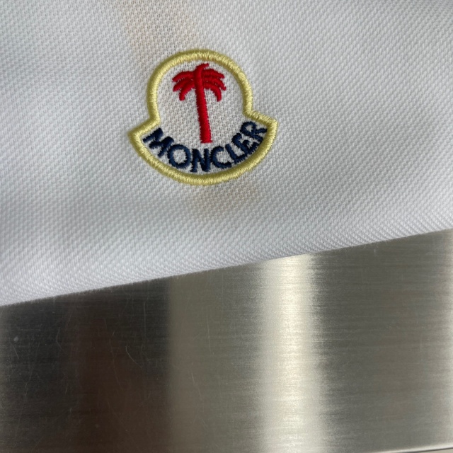 몽클레어 Moncler 남성 폴로 반팔 M03153