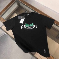 펜디 FENDI 남성 라운드 반팔 F1115