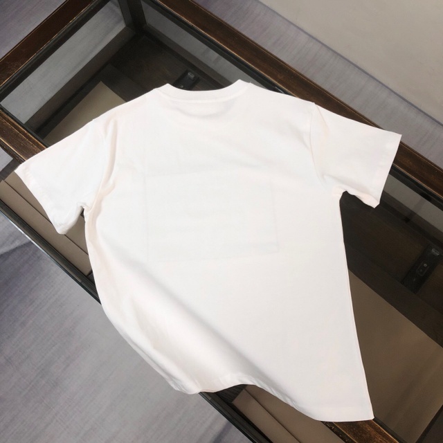 메종 마르지엘라 Maison Margiela 남성 라운드 반팔 MG185