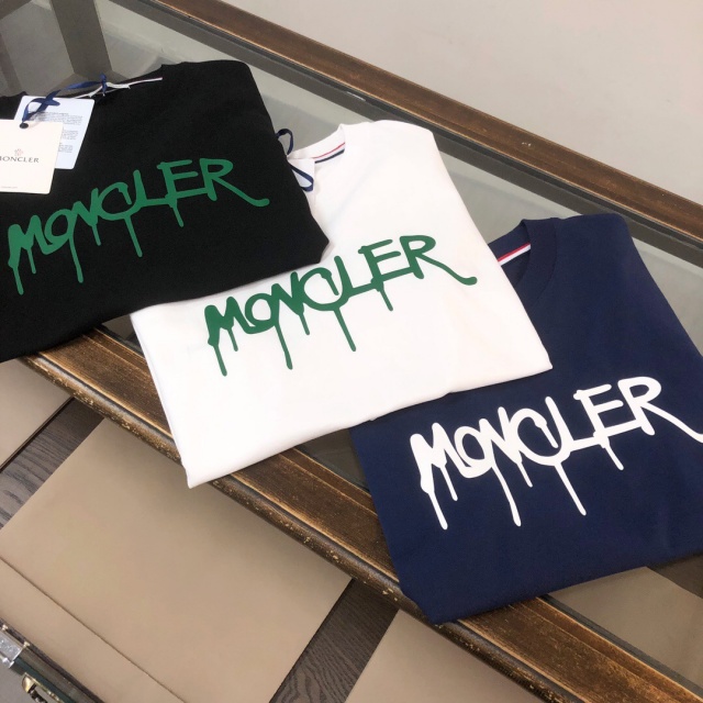 몽클레어 Moncler 남성 라운드 반팔 M03160