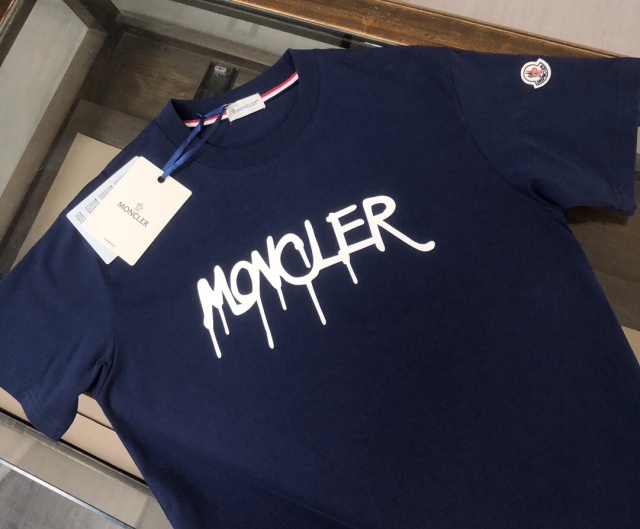 몽클레어 Moncler 남성 라운드 반팔 M03160