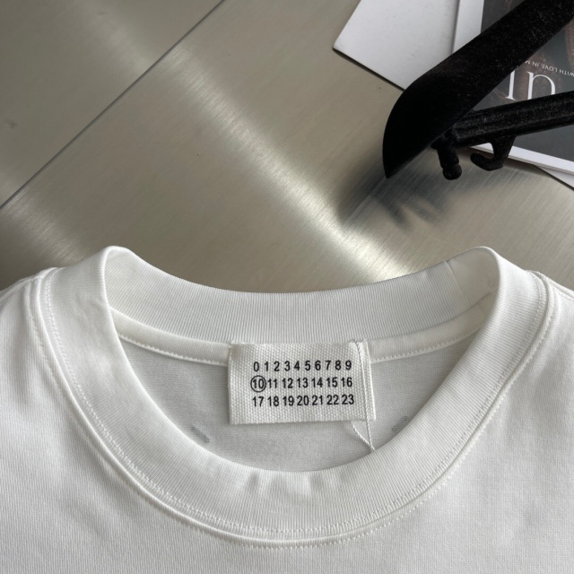 메종 마르지엘라 Maison Margiela 남성 반팔 MG188