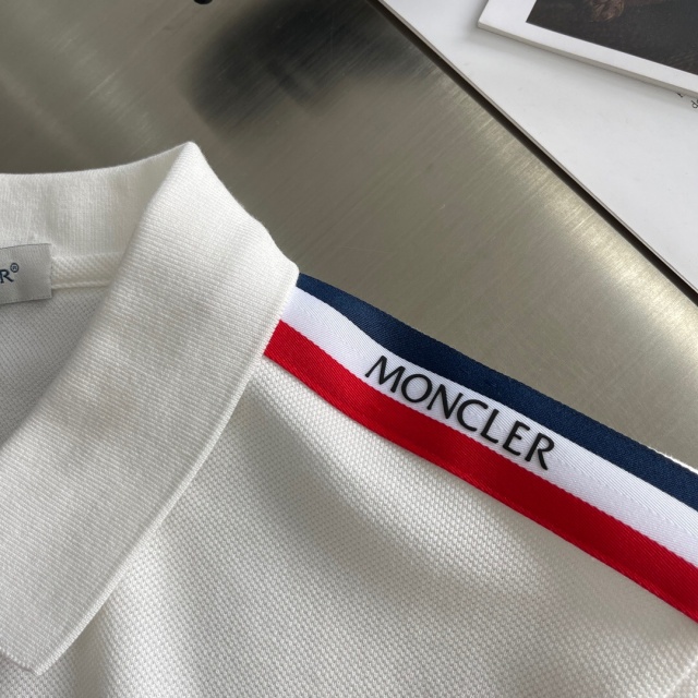 몽클레어 Moncler 남성 폴로 반팔 M03182